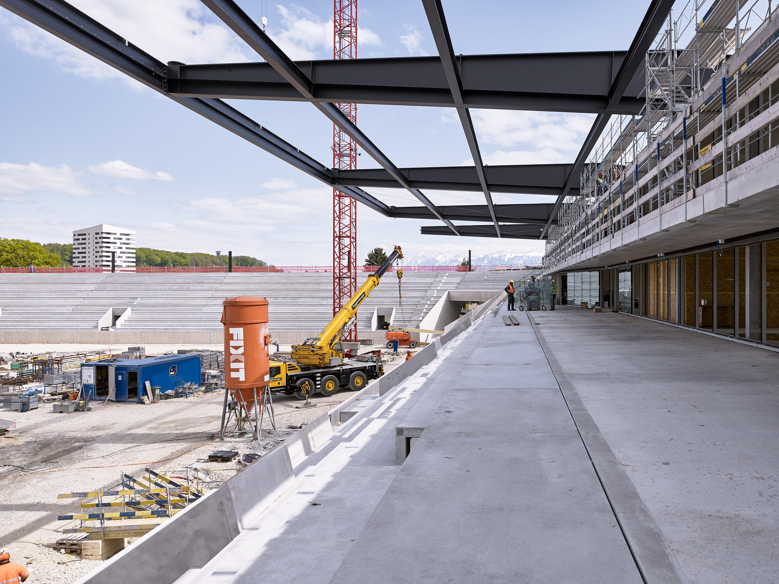 Stade de la Tuilière, Lausanne